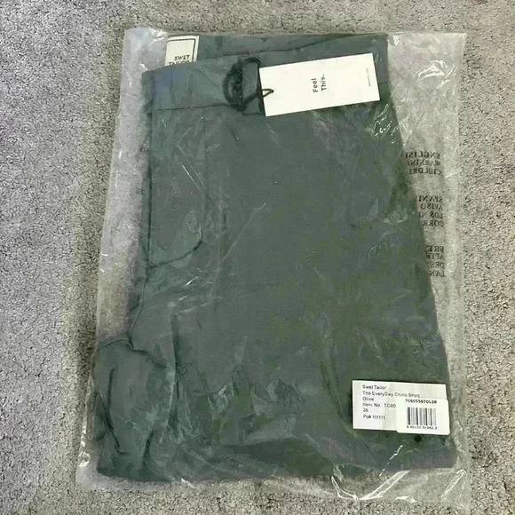 Swet Tailor Men’s The Everyday Chino Short Olive Green - Picture 9 of 10